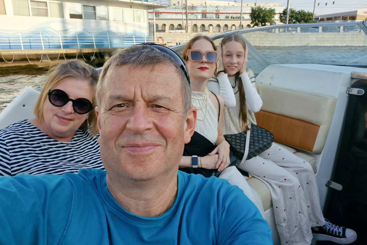 Фёдор Николаевич с семьёй