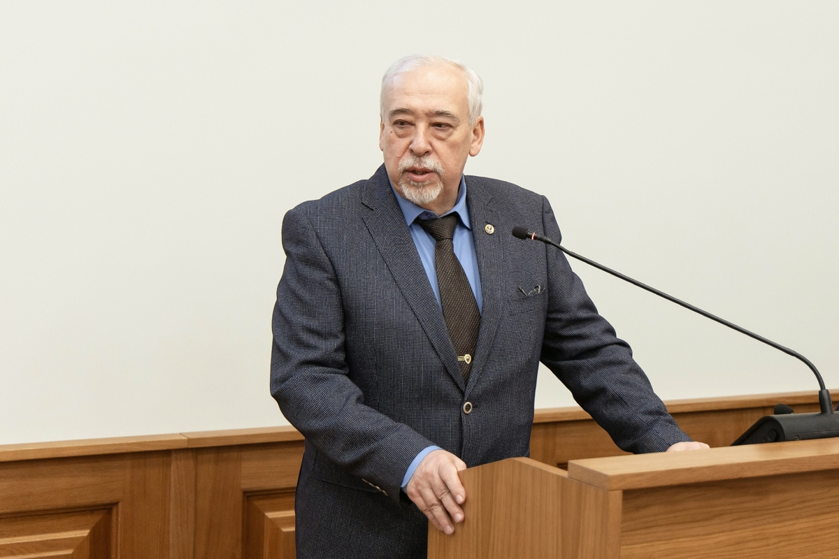 Михаил Сильников