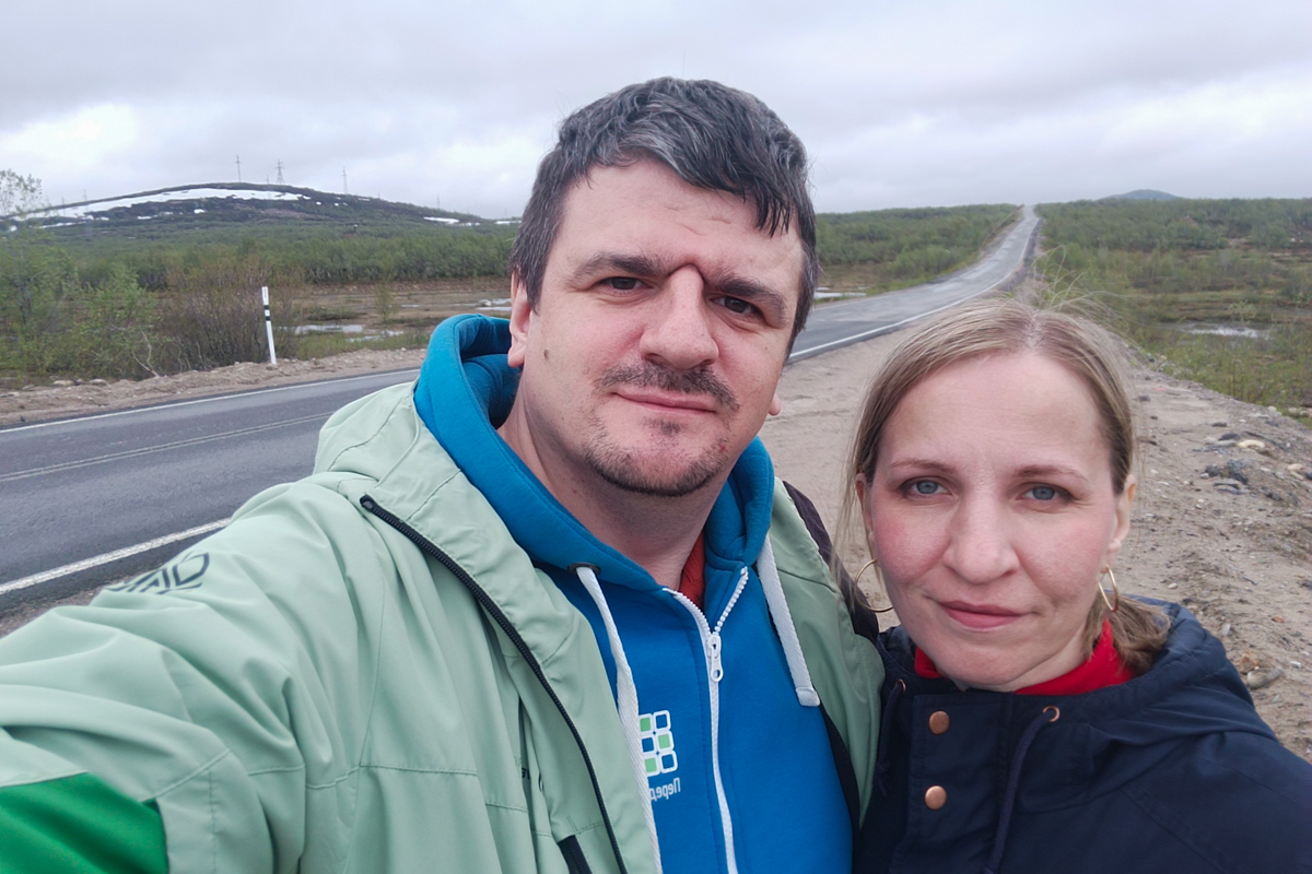 Николай Ефимов-Сойни с женой