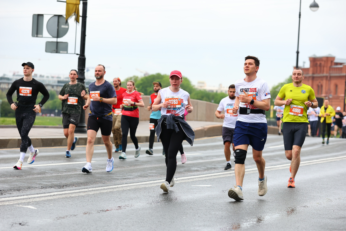 [«Я бегаю не ради рекордов, а чтобы сбрасывать эмоциональный стресс»