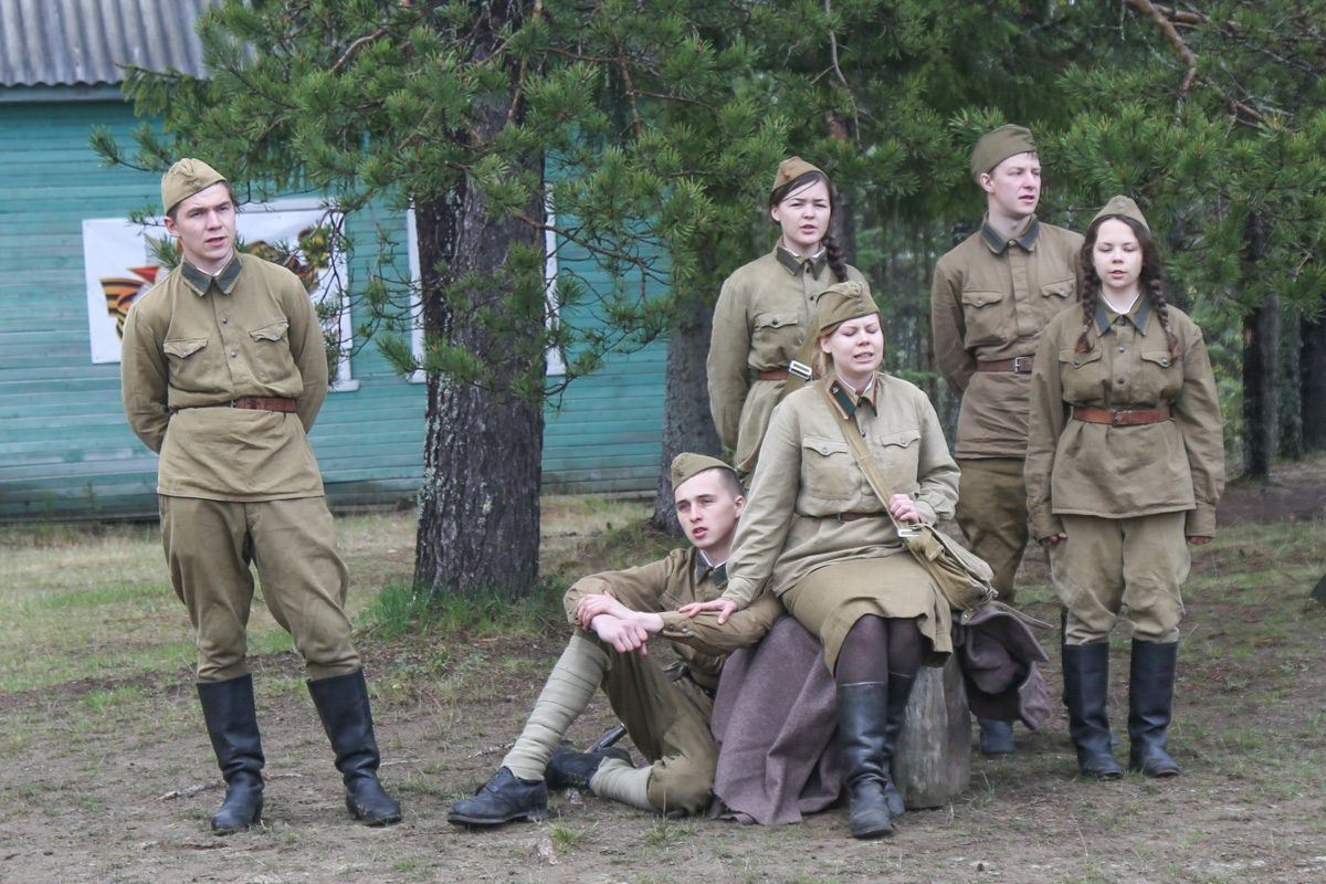 Иван с товарищами горели идей изучать историю, считали себя её ретрансляторами